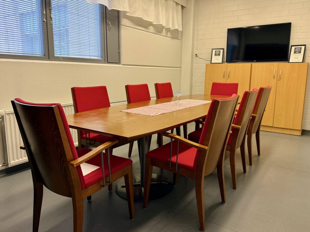 Neuvotteluhuone Kipinä, outokummun teollisuuskylä